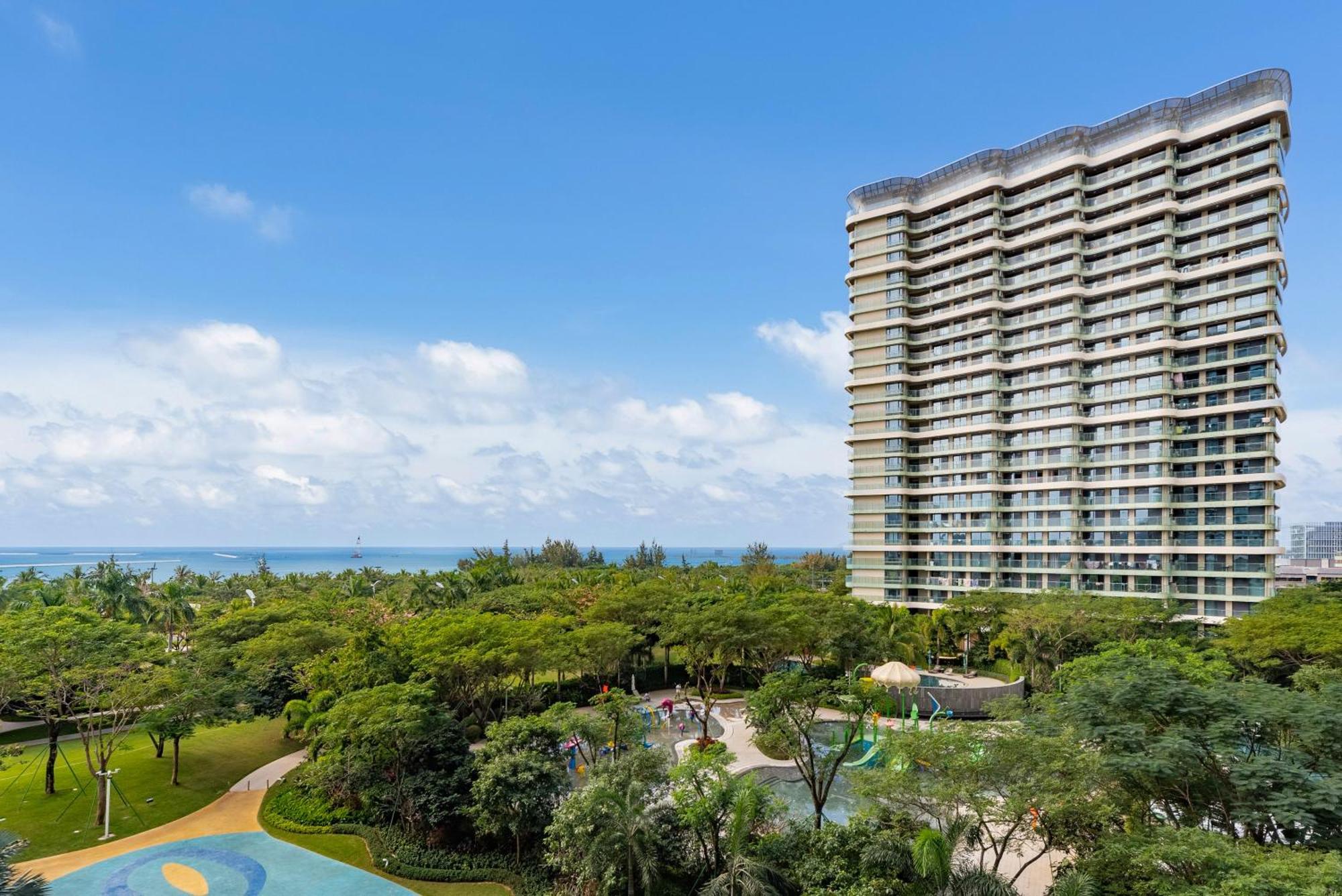 Elnob Seaview Aparthotel Hai Tang Bay Sanya Bagian luar foto