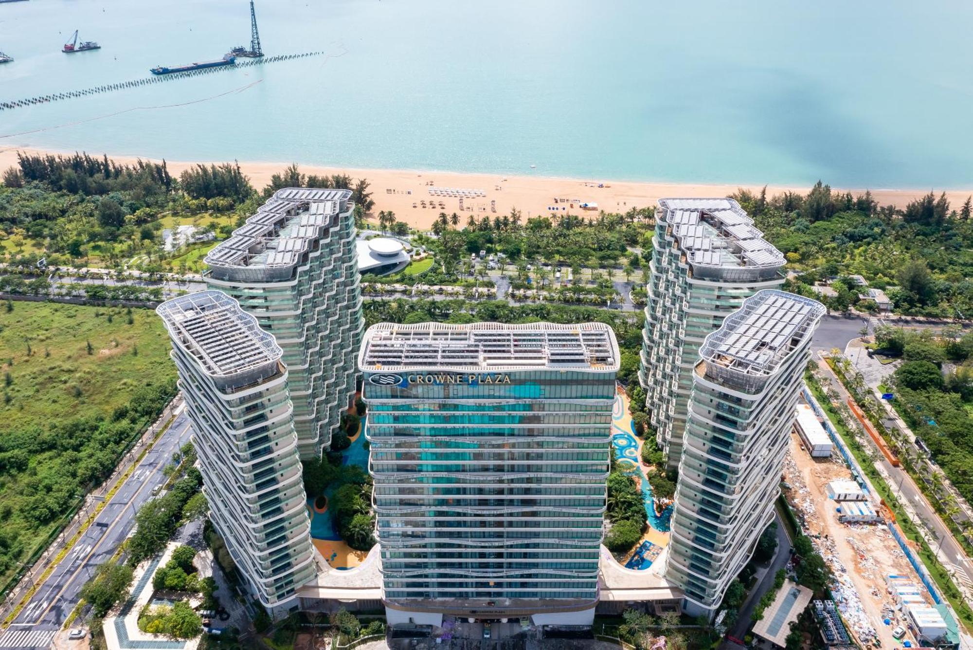 Elnob Seaview Aparthotel Hai Tang Bay Sanya Bagian luar foto
