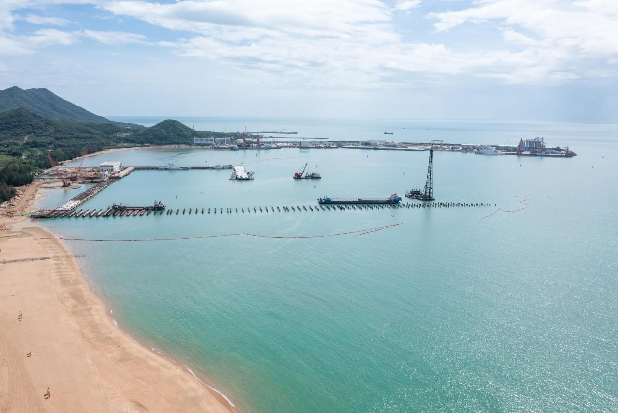 Elnob Seaview Aparthotel Hai Tang Bay Sanya Bagian luar foto