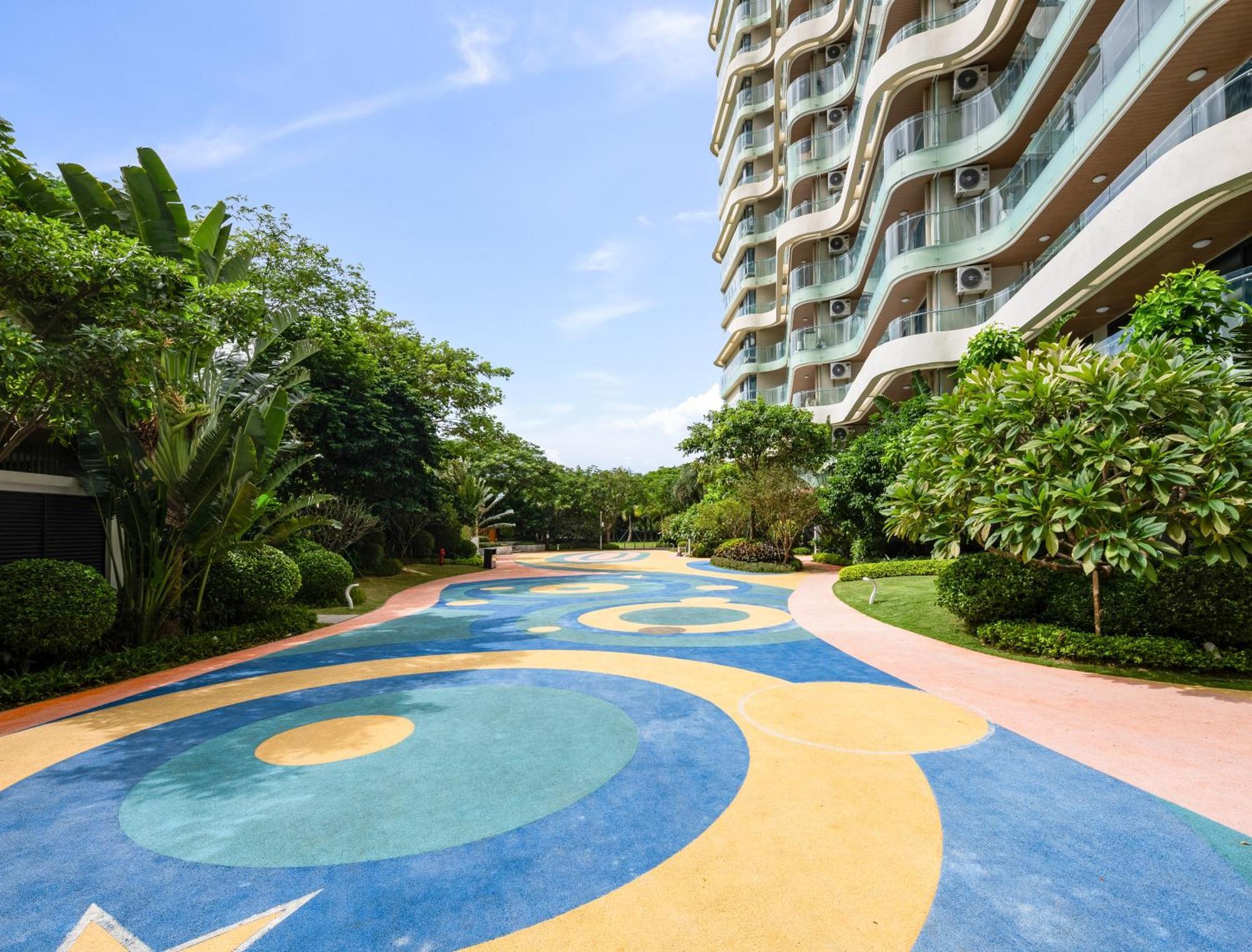 Elnob Seaview Aparthotel Hai Tang Bay Sanya Bagian luar foto