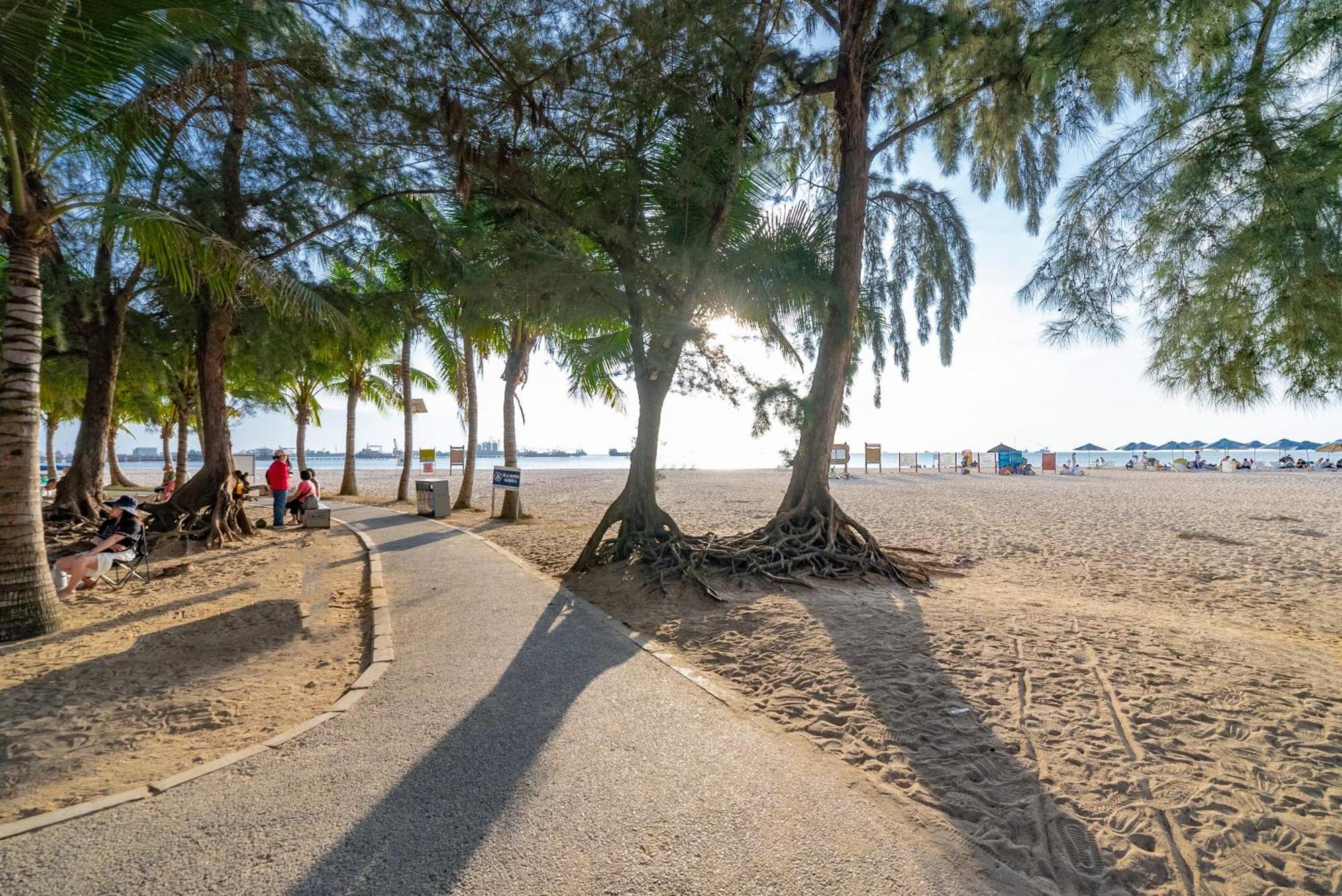 Elnob Seaview Aparthotel Hai Tang Bay Sanya Bagian luar foto