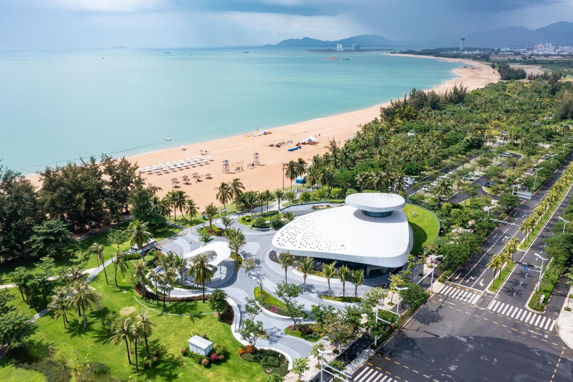 Elnob Seaview Aparthotel Hai Tang Bay Sanya Bagian luar foto